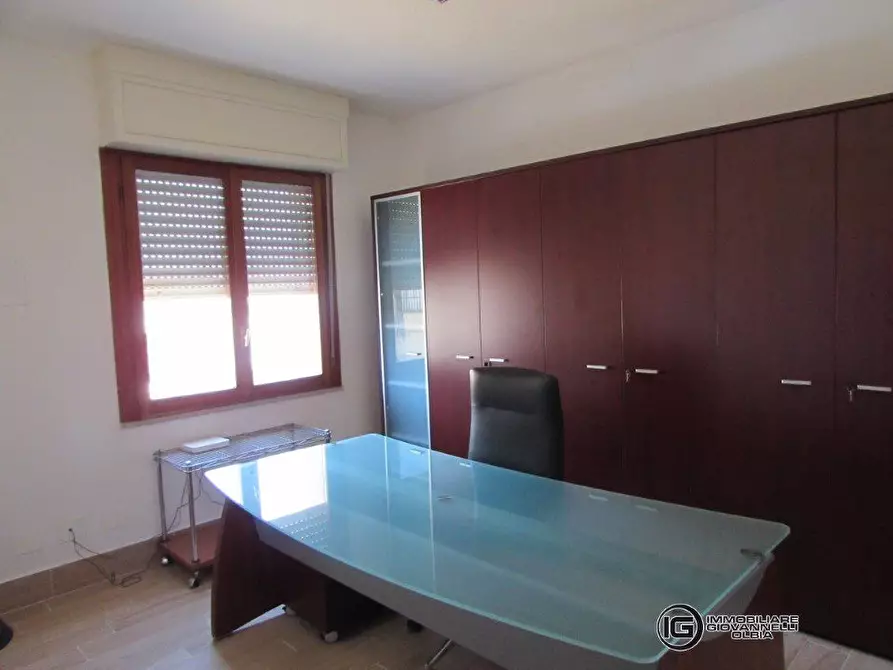 Immagine 4 di Ufficio in vendita  a Olbia