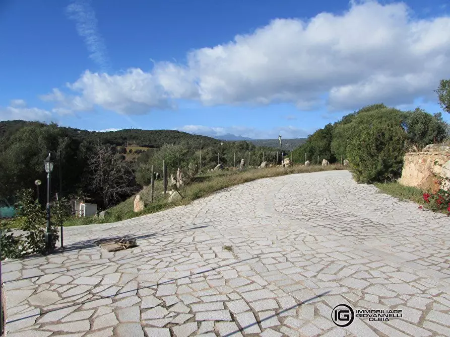 Immagine 10 di Agriturismo in vendita  a Olbia