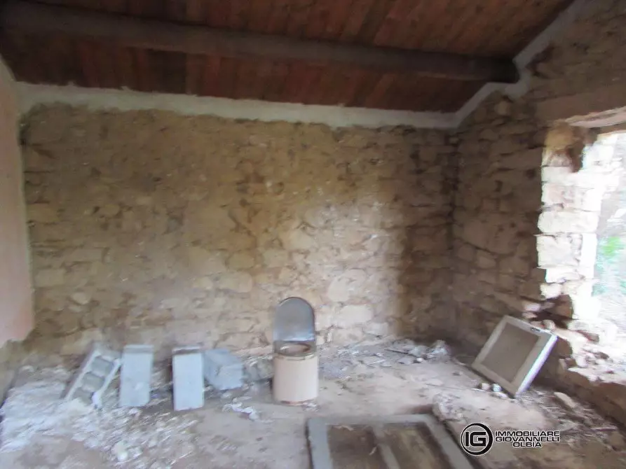 Immagine 6 di Terreno edificabile in vendita  a Olbia