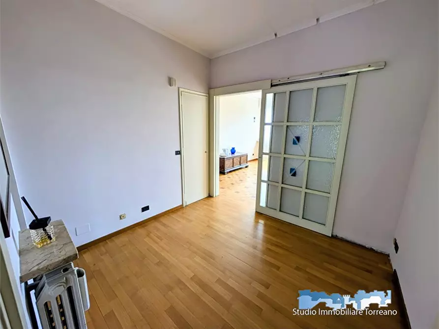 Immagine 6 di Appartamento in vendita  10 a Ivrea