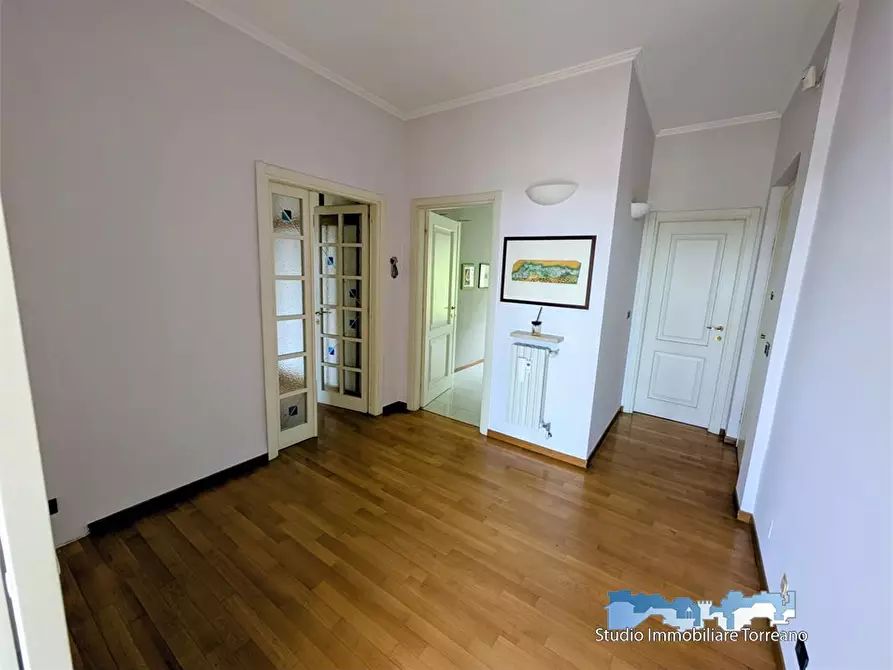 Immagine 4 di Appartamento in vendita  10 a Ivrea