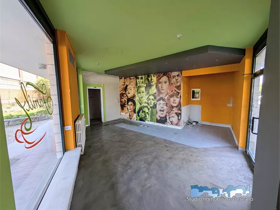 Immagine 1 di Negozio in vendita  56/F a Ivrea