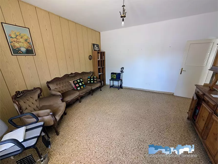 Immagine 9 di Villa in vendita  8 a Ivrea