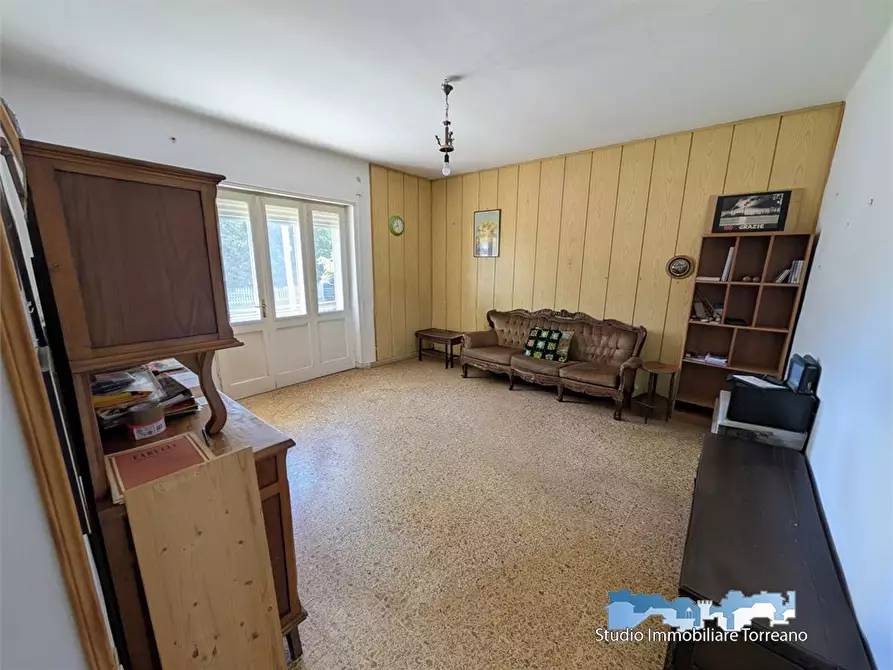 Immagine 8 di Villa in vendita  8 a Ivrea