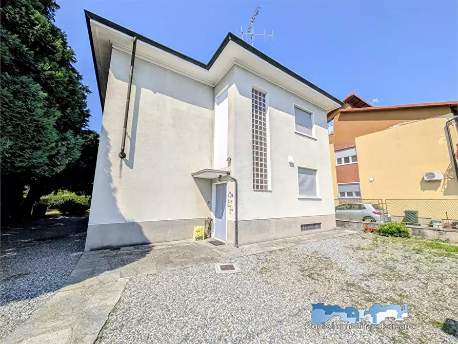 Immagine 3 di Villa in vendita  1 a Ivrea