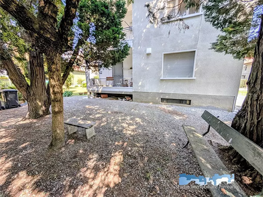 Immagine 7 di Villa in vendita  1 a Ivrea