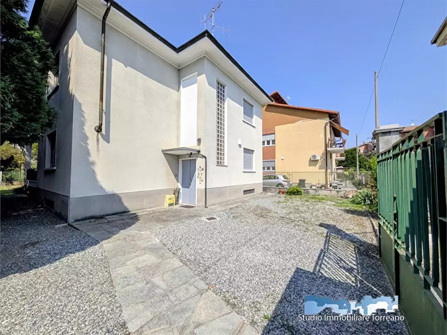 Immagine 4 di Villa in vendita  1 a Ivrea