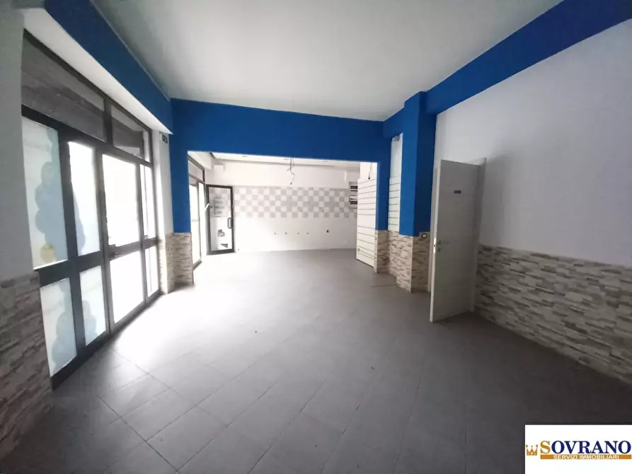 Immagine 7 di Negozio in vendita  169 a Capaci