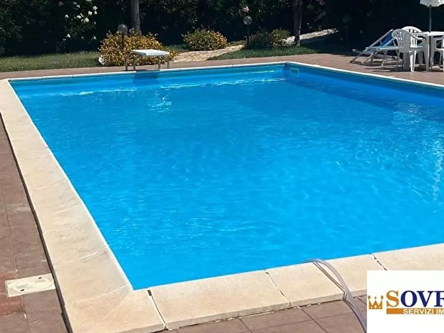 Immagine 2 di Villa in vendita  a Terrasini