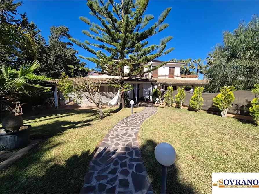 Immagine 4 di Villa in vendita  a Terrasini