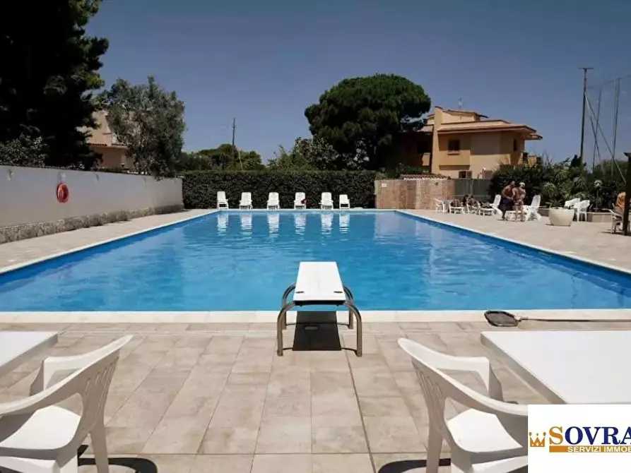 Immagine 1 di Villa in vendita  a Carini
