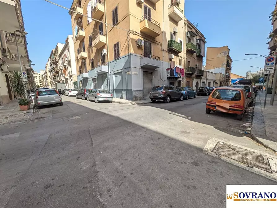 Immagine 4 di Appartamento in vendita  a Palermo
