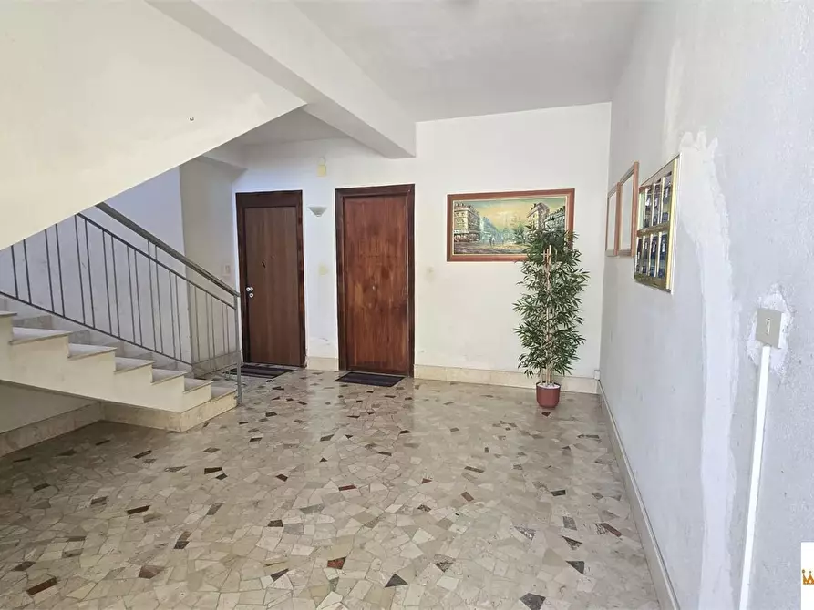 Immagine 6 di Appartamento in vendita  73 a Palermo