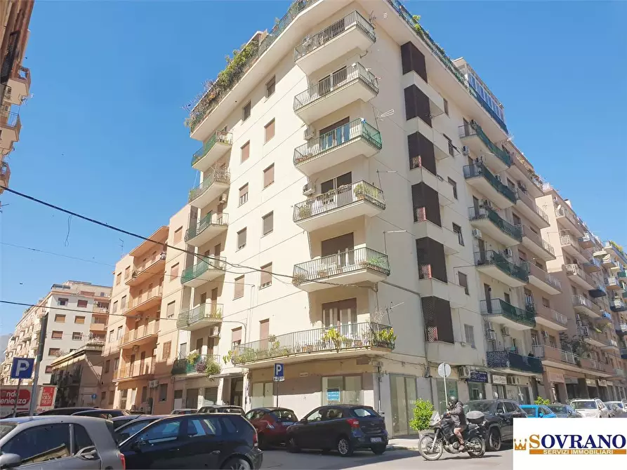 Immagine 1 di Appartamento in vendita  a Palermo