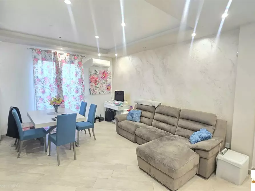 Immagine 2 di Appartamento in vendita  a Palermo