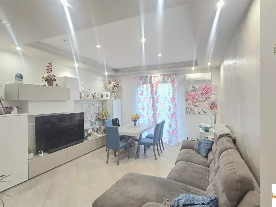 Immagine 1 di Appartamento in vendita  a Palermo