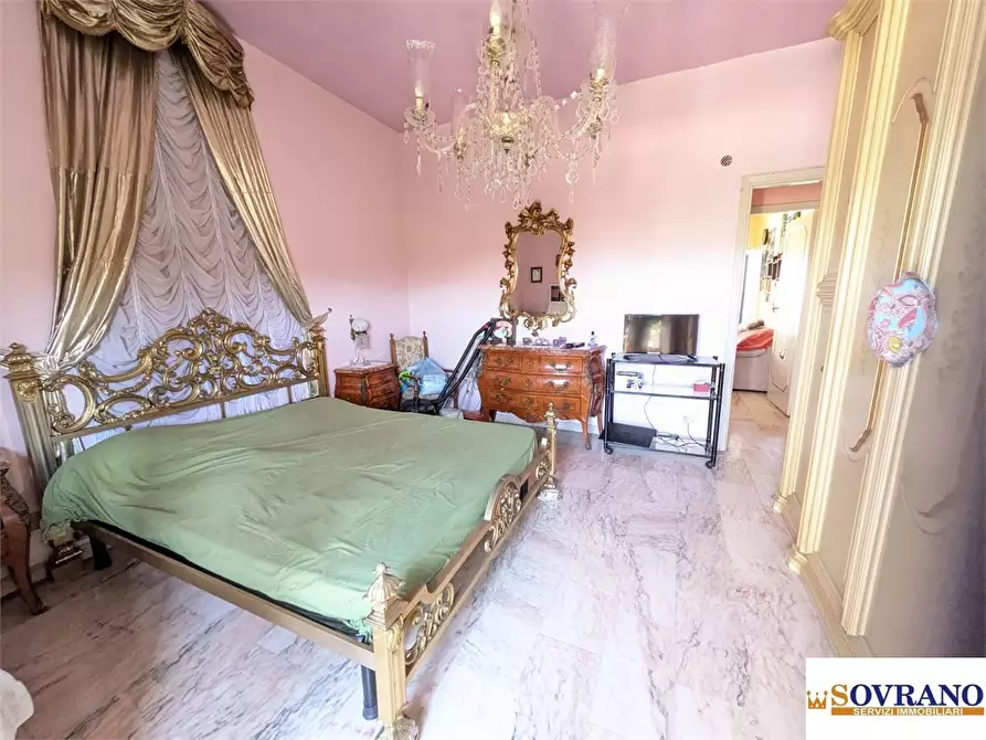Immagine 10 di Appartamento in vendita  a Palermo