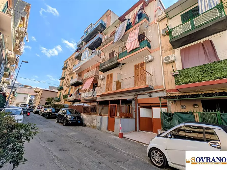Immagine 2 di Appartamento in vendita  a Palermo