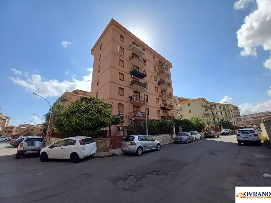 Immagine 2 di Appartamento in vendita  4 a Palermo