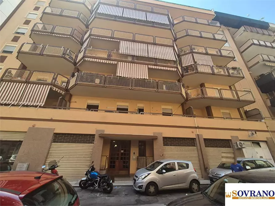Immagine 1 di Appartamento in vendita  a Palermo