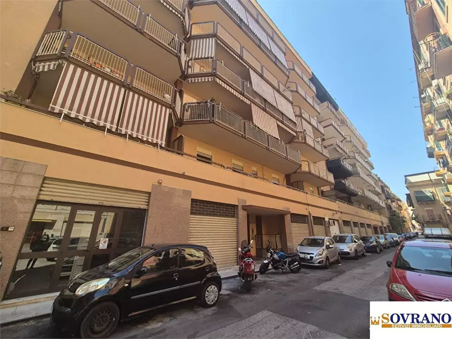 Immagine 3 di Appartamento in vendita  a Palermo