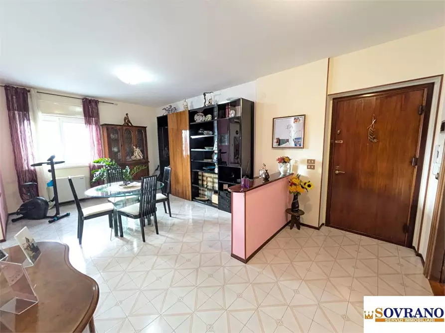 Immagine 3 di Appartamento in vendita  a Palermo