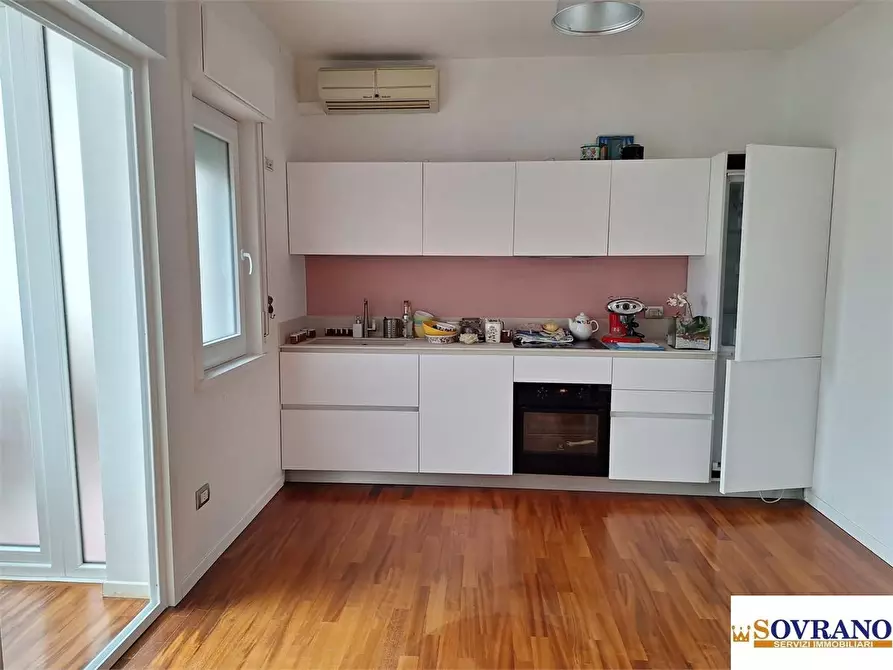Immagine 4 di Appartamento in vendita  a Palermo