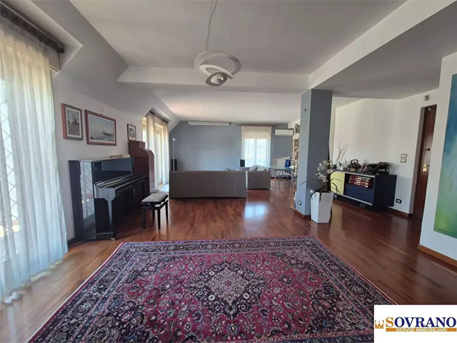 Immagine 4 di Appartamento in vendita  a Palermo