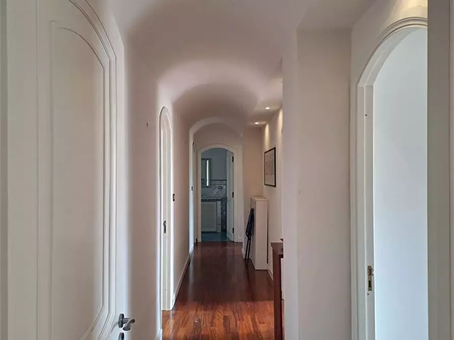 Immagine 5 di Appartamento in vendita  a Palermo