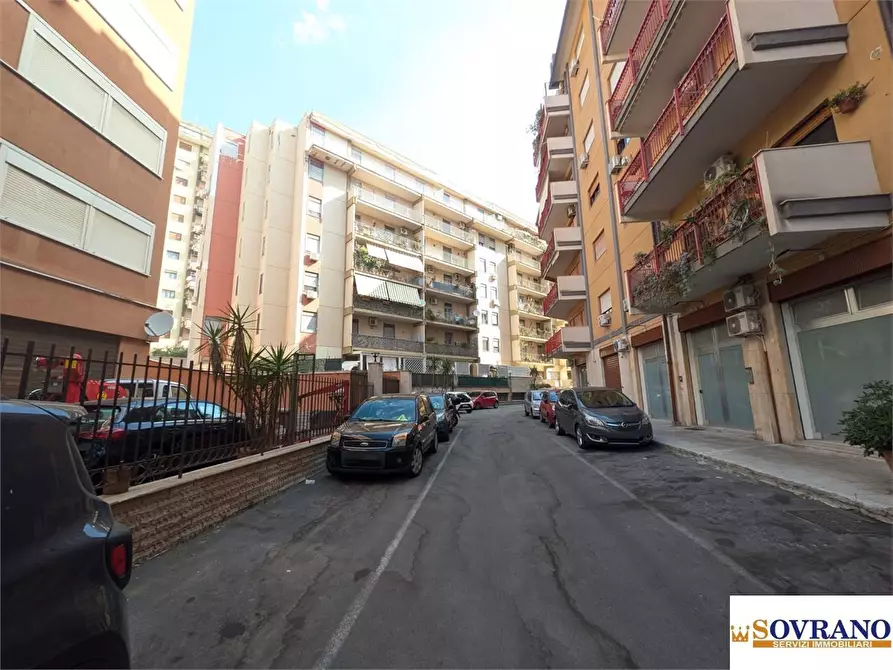 Immagine 2 di Appartamento in vendita  a Palermo