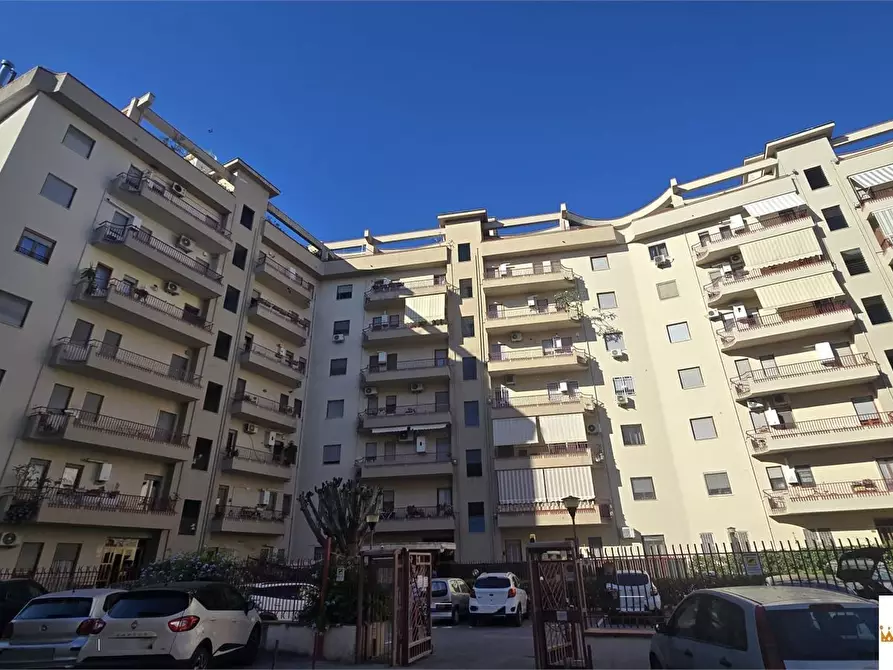 Immagine 1 di Appartamento in vendita  a Palermo