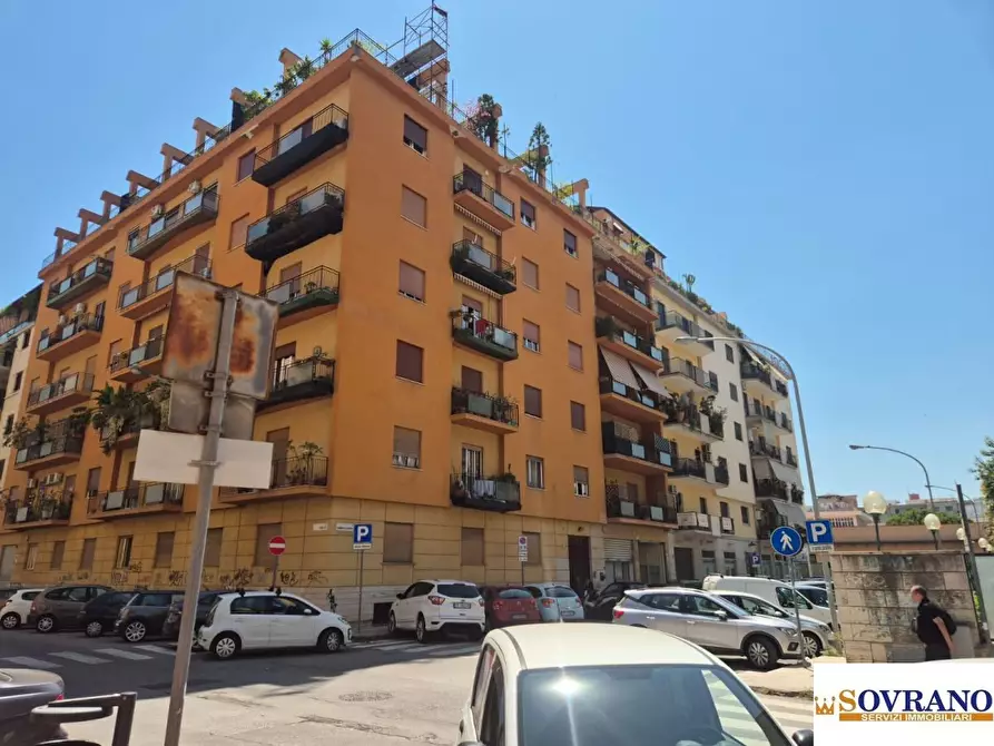 Immagine 1 di Appartamento in vendita  a Palermo