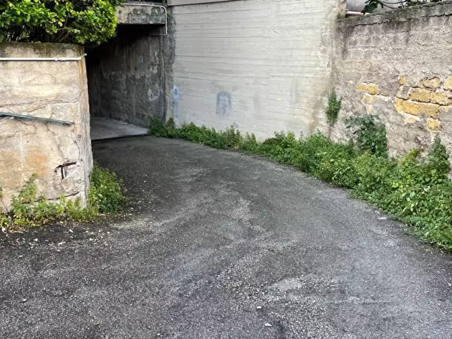 Immagine 10 di Garage in vendita  14 a Palermo