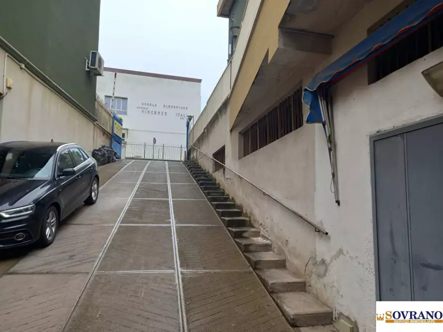 Immagine 8 di Garage in vendita  a Palermo