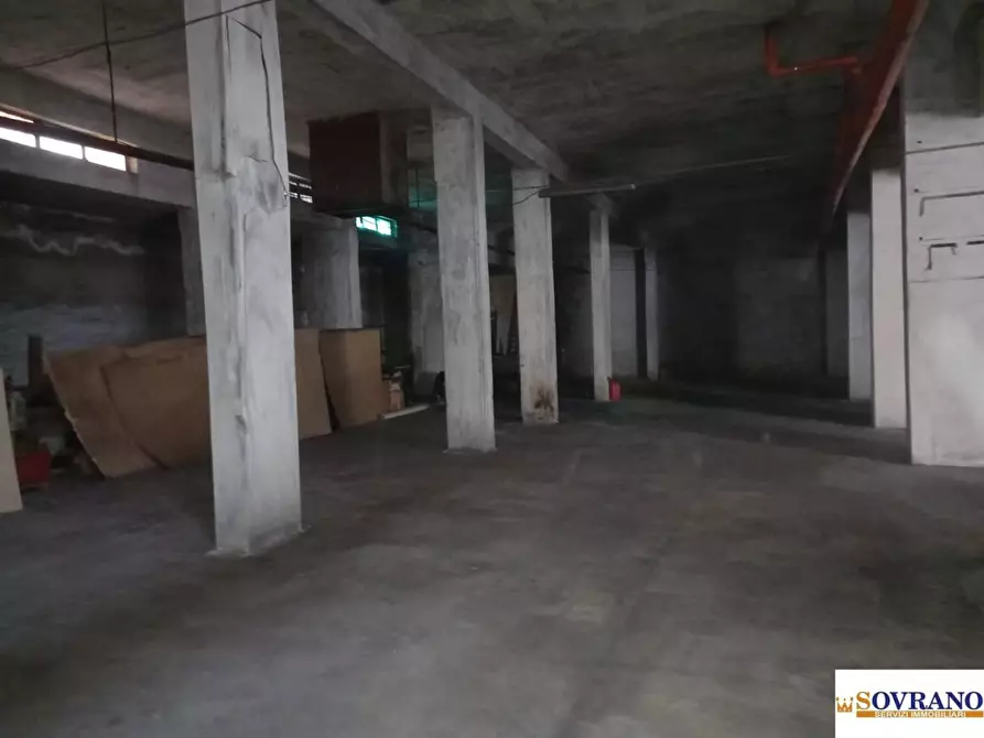 Immagine 5 di Garage in vendita  a Palermo