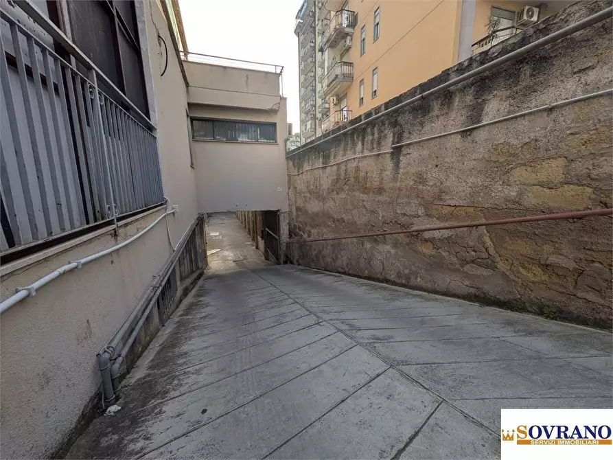 Immagine 6 di Garage in vendita  a Palermo
