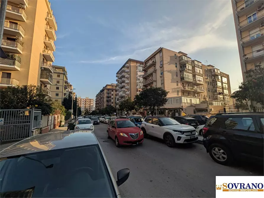 Immagine 3 di Garage in vendita  a Palermo