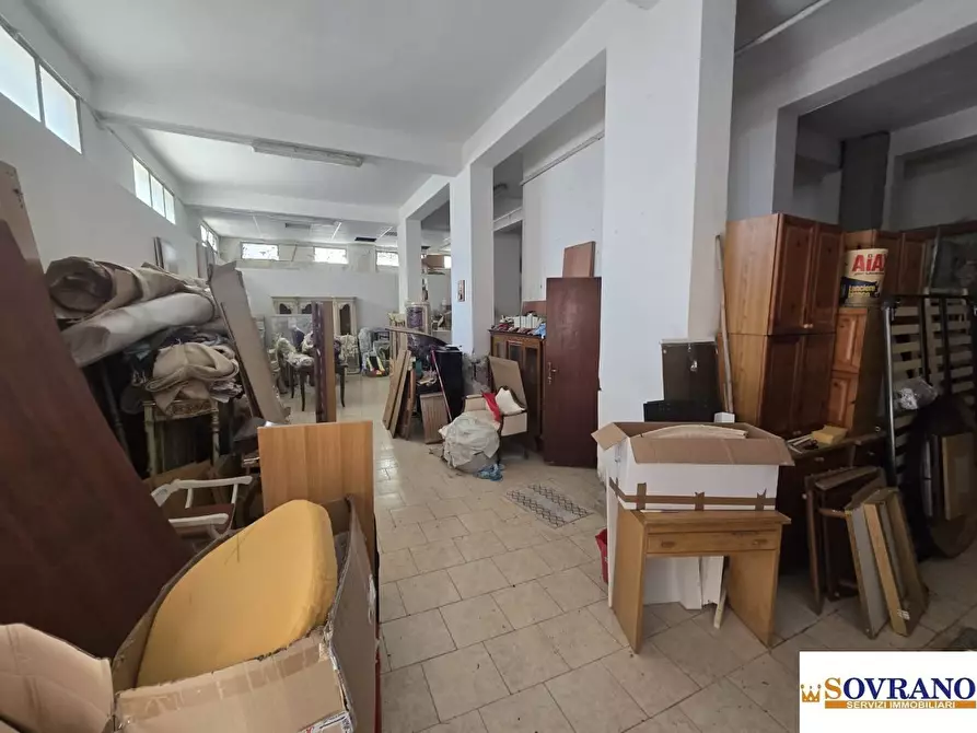 Immagine 7 di Garage in vendita  a Palermo