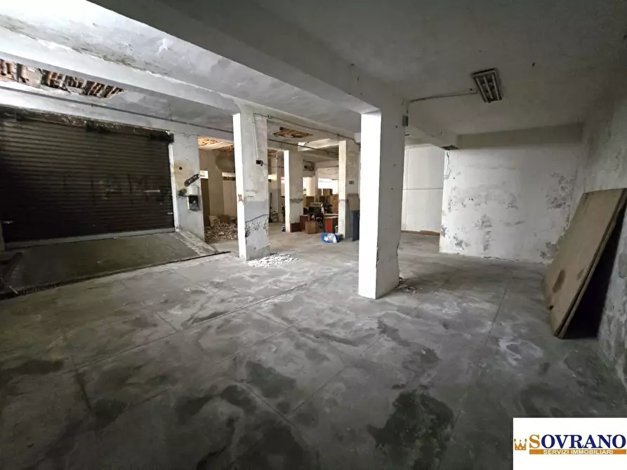 Immagine 4 di Garage in vendita  a Palermo