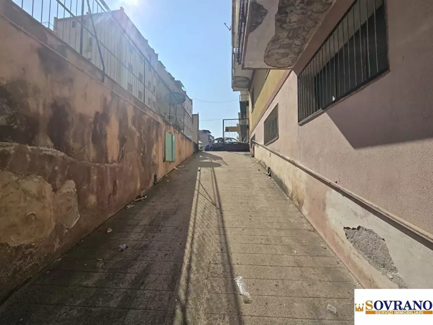 Immagine 3 di Garage in vendita  a Palermo