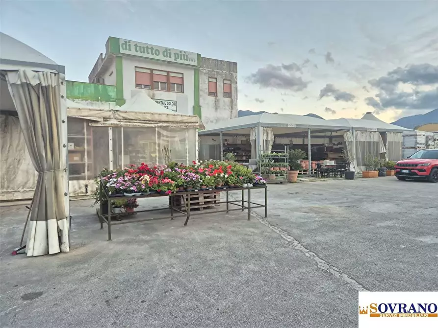 Immagine 6 di Capannone industriale in vendita  a Carini