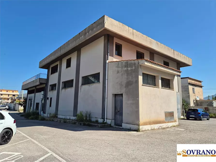 Immagine 4 di Capannone industriale in vendita  a Carini