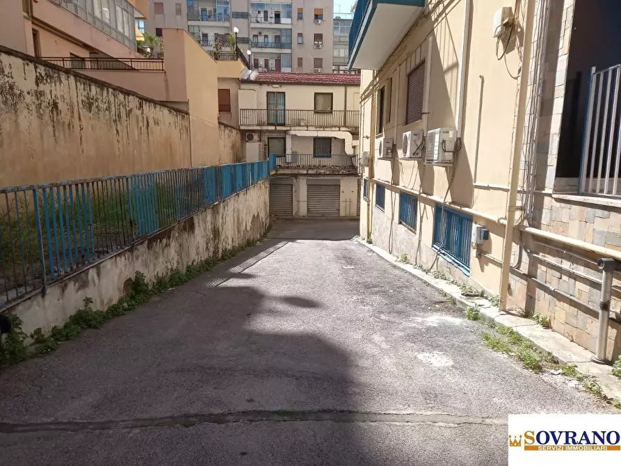 Immagine 3 di Negozio in vendita  44/b a Palermo