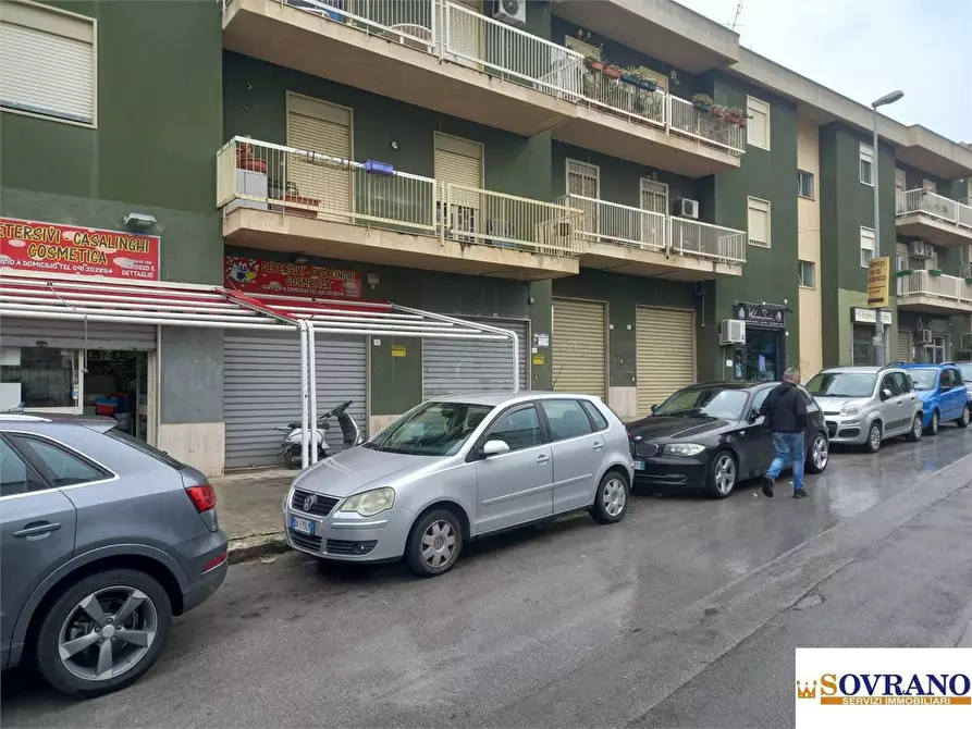 Immagine 1 di Negozio in vendita  4/c-d a Palermo