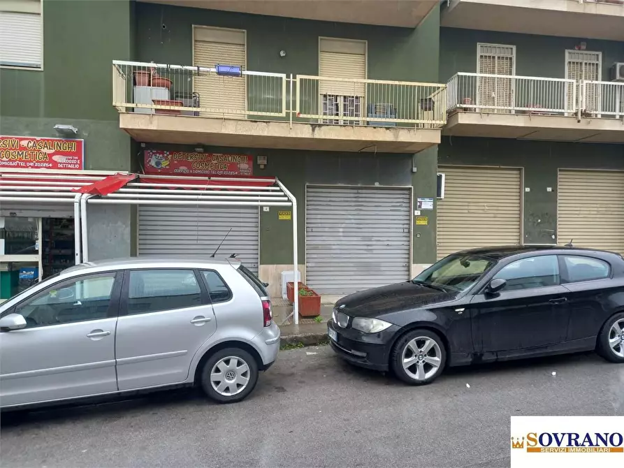 Immagine 2 di Negozio in vendita  4/c-d a Palermo