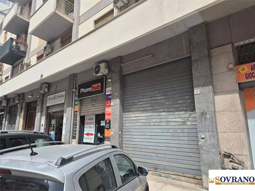 Immagine 3 di Negozio in vendita  a Palermo