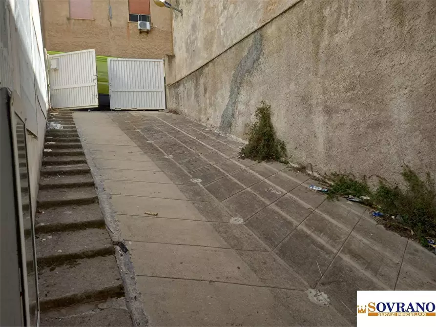 Immagine 9 di Magazzino in vendita  1 d a Palermo