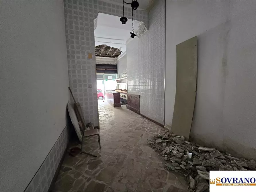 Immagine 7 di Magazzino in vendita  a Palermo