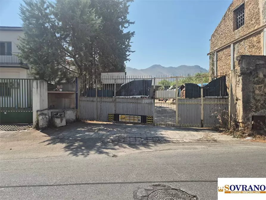Immagine 1 di Terreno in vendita  a Palermo