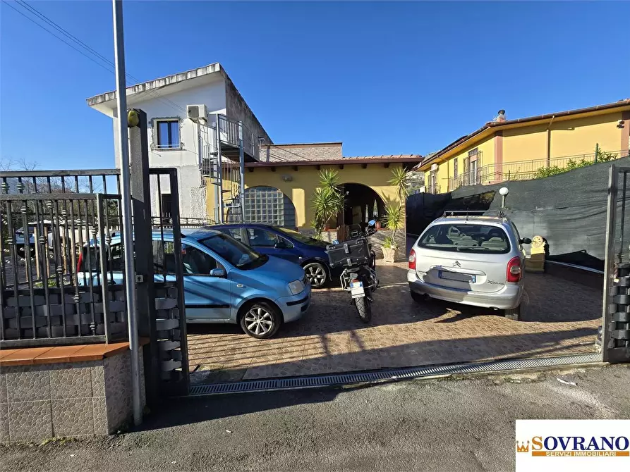 Immagine 2 di Villa in vendita  a Palermo